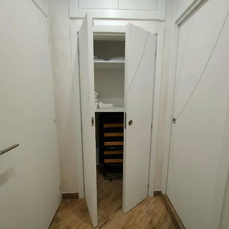 Apartment La Tour